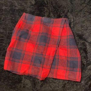 Plaid mini skirt